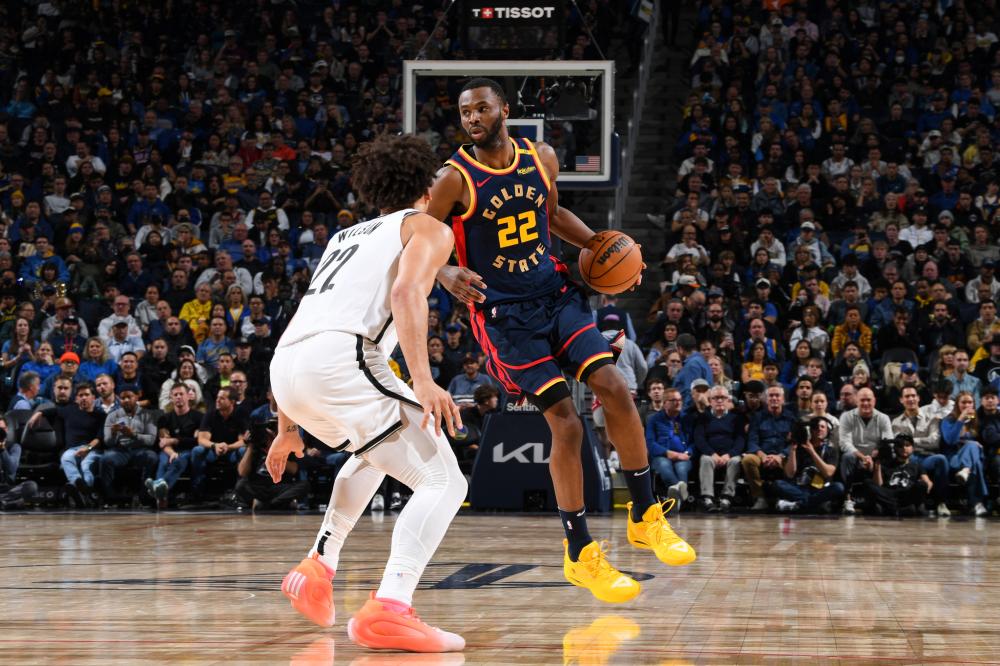 威势所压倒 威势所压倒