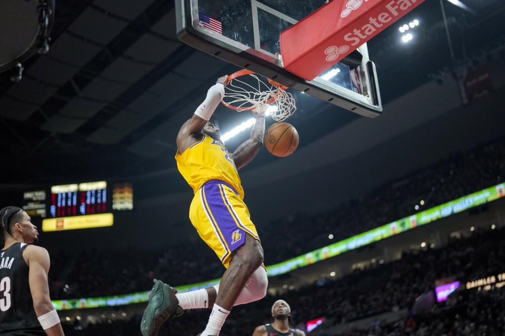 对于莱昂纳 对于莱昂纳